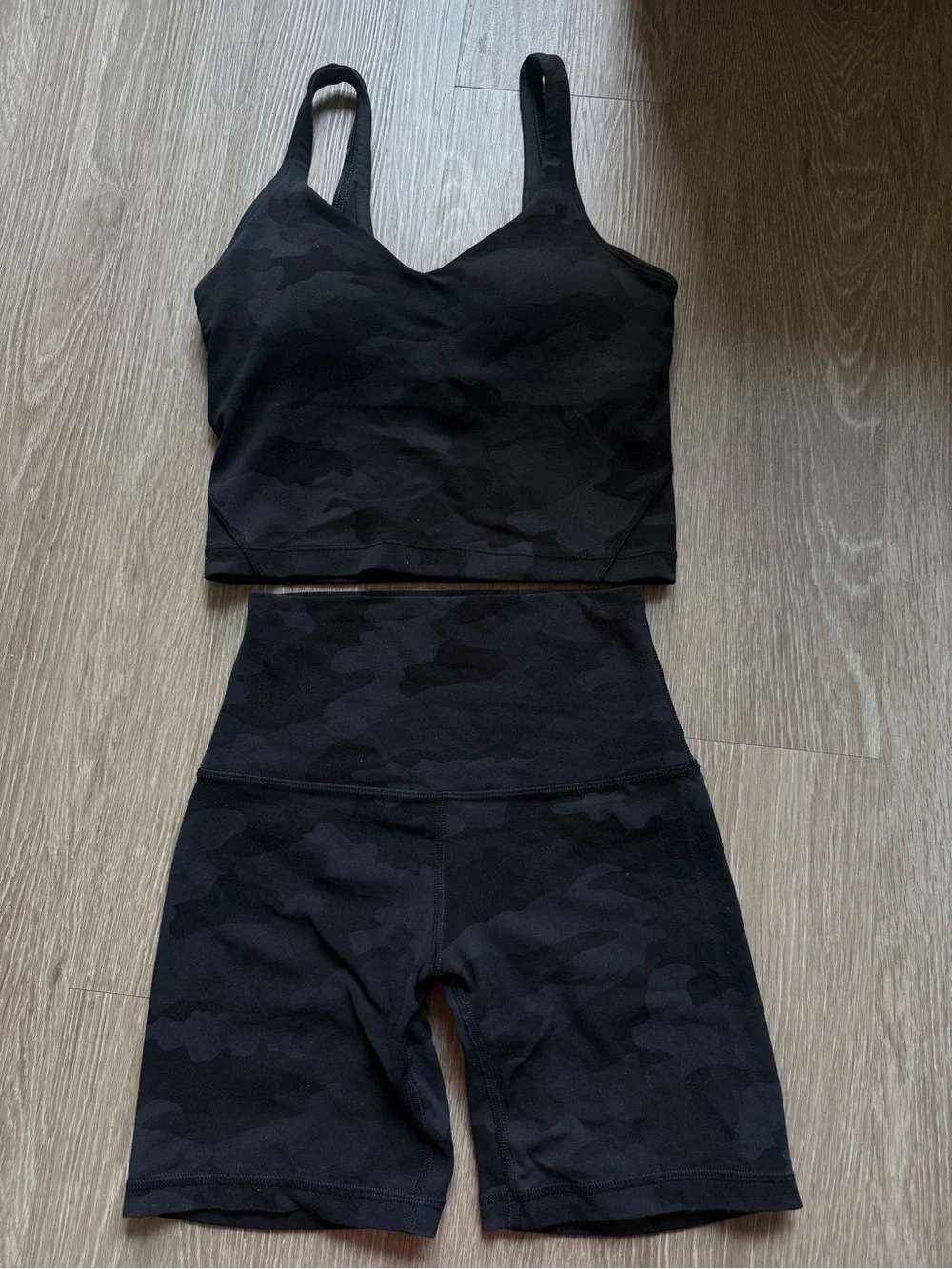 Lululemon Black Camouflage Seamless Crop Tank & High-Waist Biker Short Set